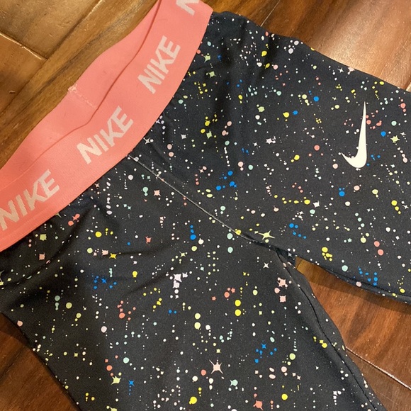 Nike Shirt & Leggings Size XS - Picture 3 of 5